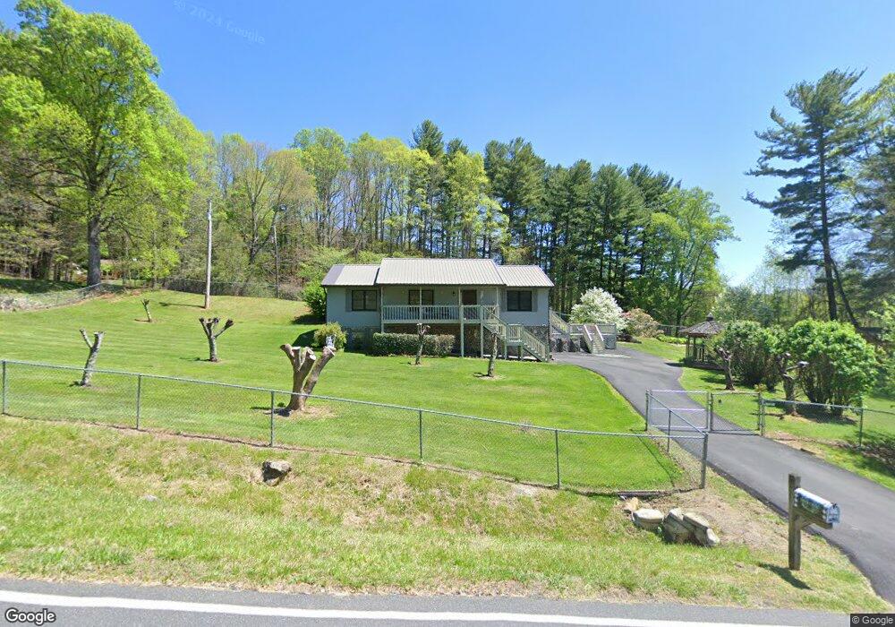 342 Mountain View Rd, Burnsville, NC 28714 - photo 1