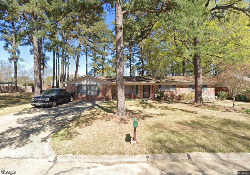 3908 Honeysuckle Ln, Texarkana, TX 75503 - photo 1