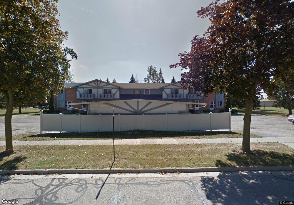 933 W Ardussi St unit 5, Frankenmuth, MI 48734 - photo 1