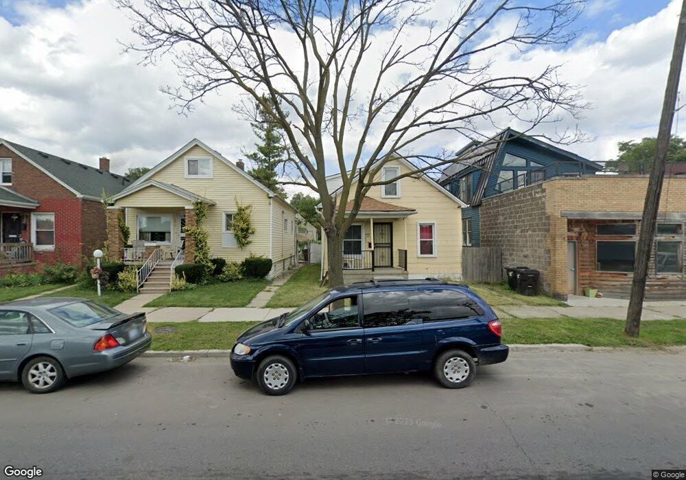 2019 Carpenter St, HamtraMcK, MI 48212 - photo 1