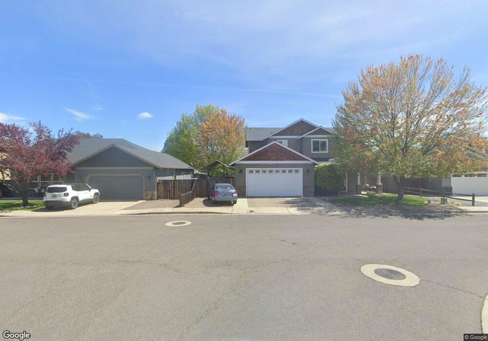 607 Rita Way, Central Point, OR 97502 - photo 1