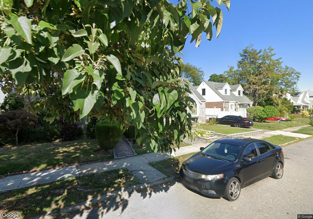 231-07 126th Ave, Jamaica, NY 11413 - photo 1