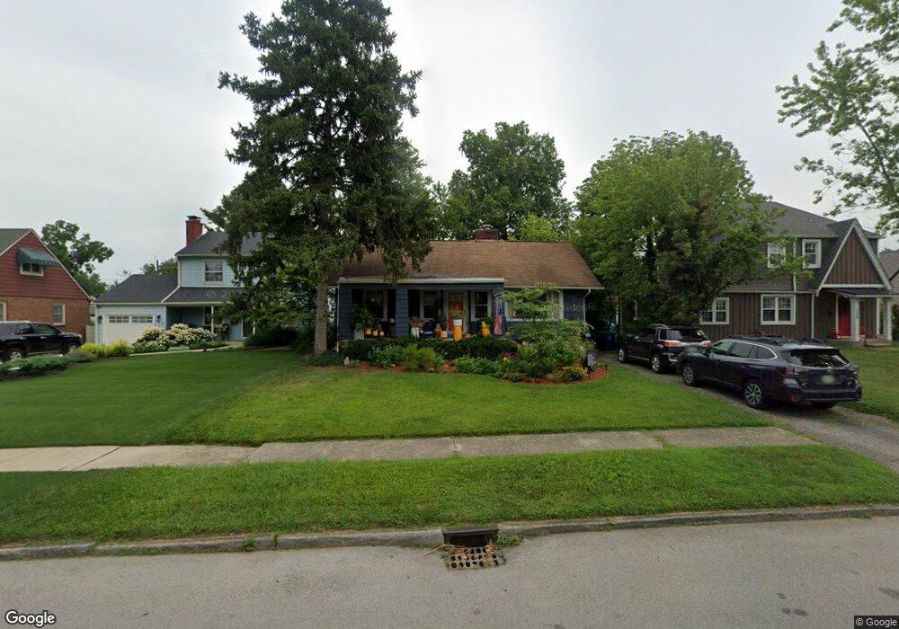 122 E Beaumont Rd, Columbus, OH 43214 - photo 1