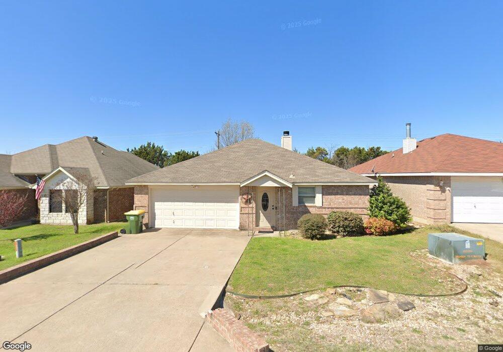 806 Rambling Ct, Granbury, TX 76049 - photo 1