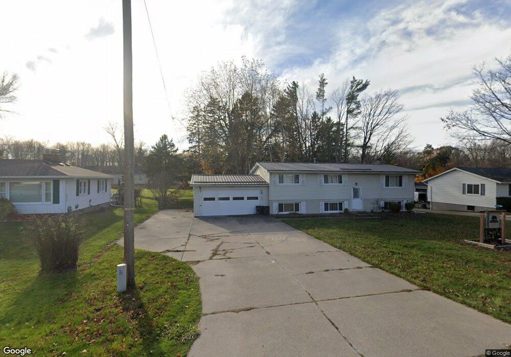 2715 Lewis Dr, Port Huron, MI 48060 - photo 1