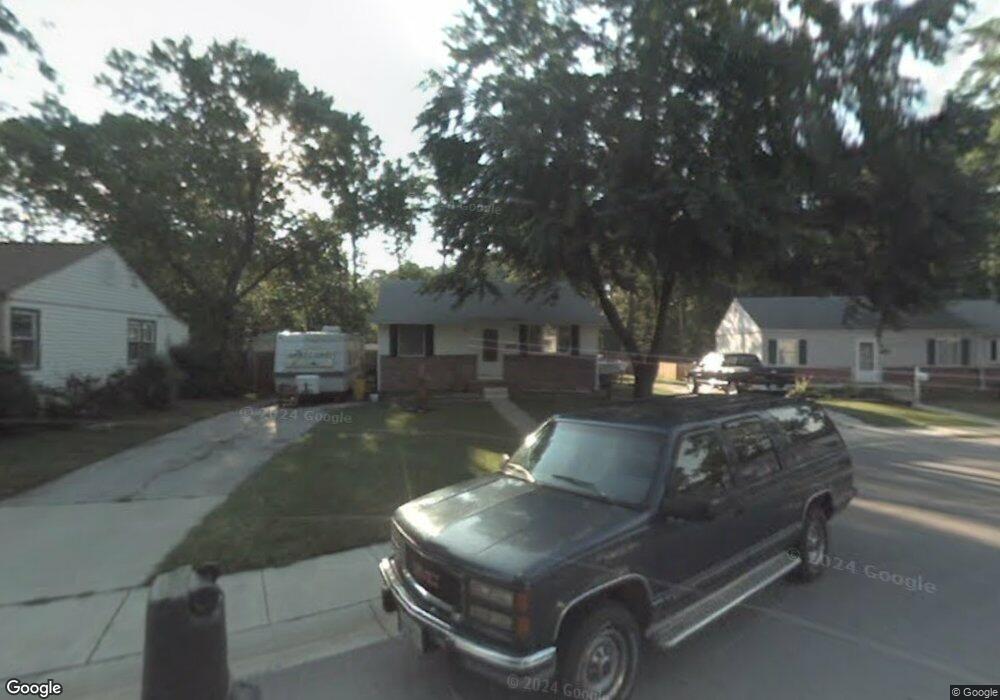 555 Munroe Cir, Glen Burnie, MD 21061 - photo 1