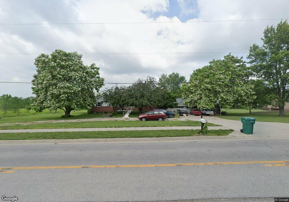 5721 SW Wanamaker Rd, Topeka, KS 66610 - photo 1