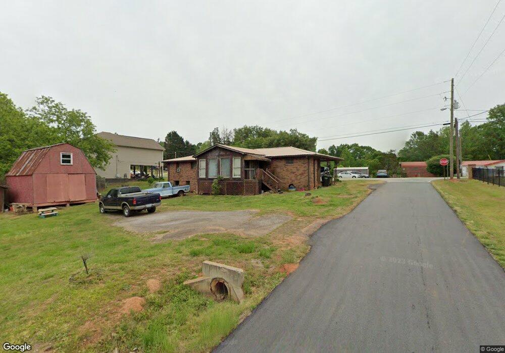 699 Park Ave, Baldwin, GA 30511 - photo 1