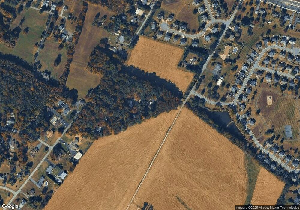 593 Sunnyside Ln, Bear, DE 19701 - photo 1