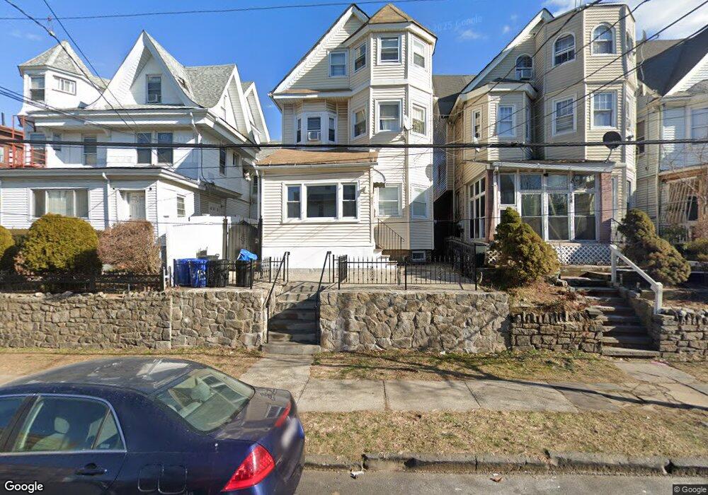 296 Hawthorne Ave unit 1, Yonkers, NY 10705 - photo 1