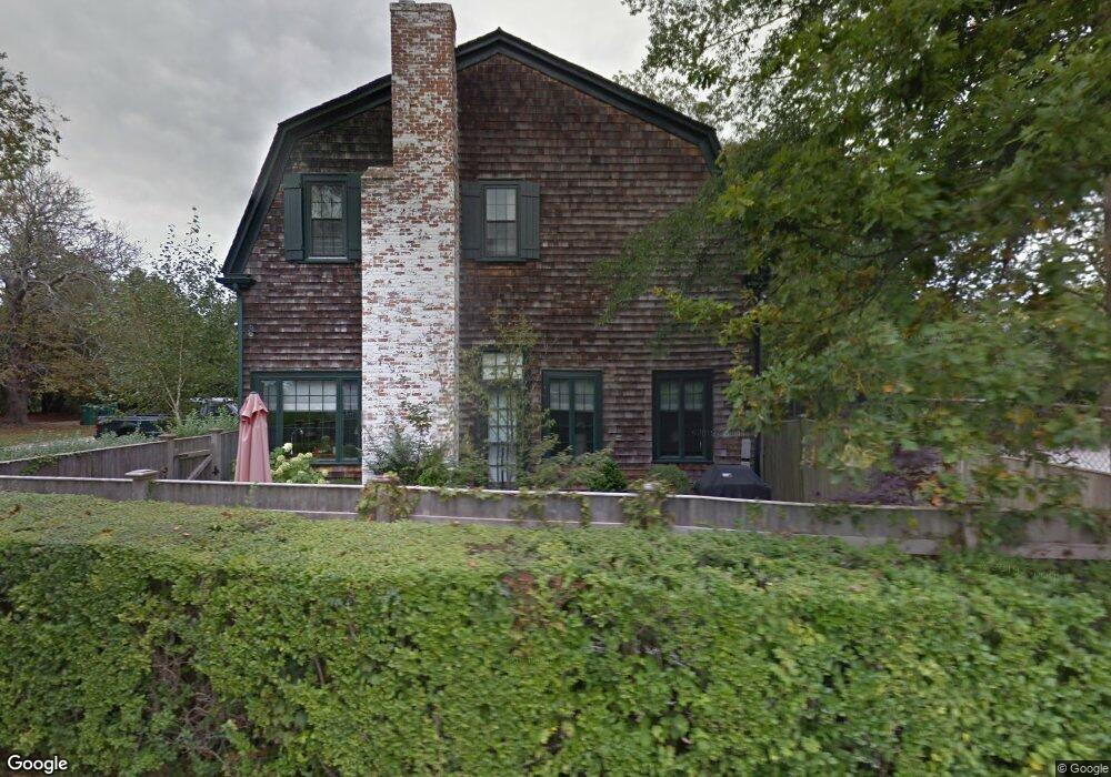 156 Coggeshall Ave, Newport, RI 02840 - photo 1