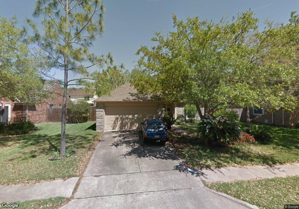 3911 Cedarwood Dr, Pearland, TX 77584 - photo 1