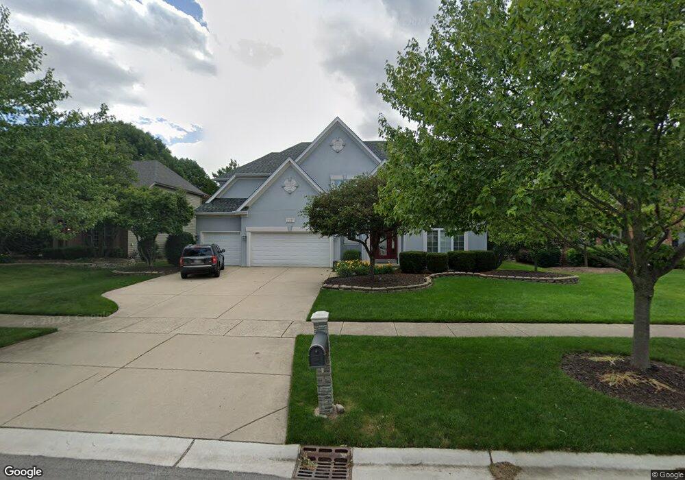 2227 Comstock Ln, Naperville, IL 60564 - photo 1