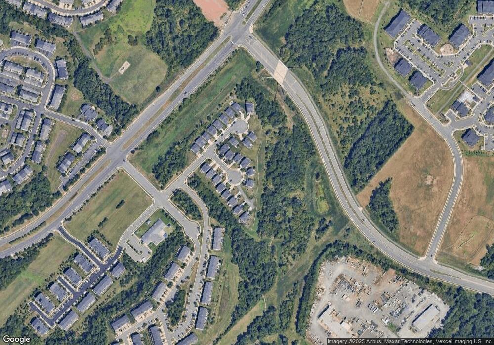 11868 Breeden Hall Ct, Bristow, VA 20136 - photo 1