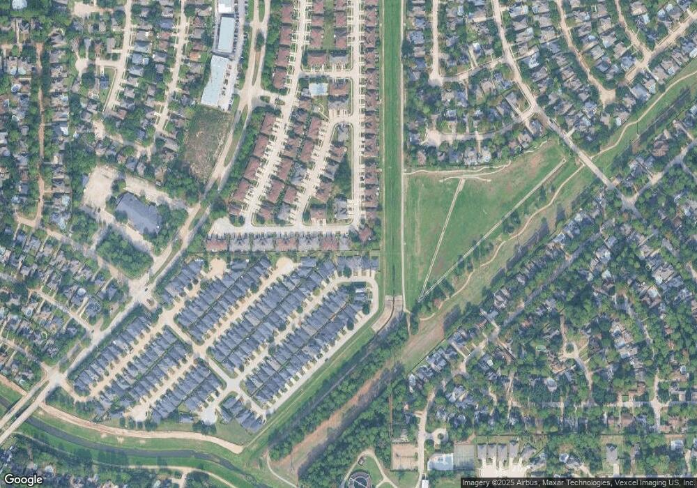 12105 Medina Lake Dr, Tomball, TX 77377 - photo 1