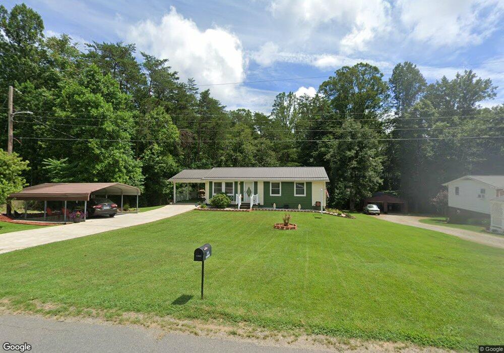270 Falcon Rd, Martinsville, VA 24112 - photo 1