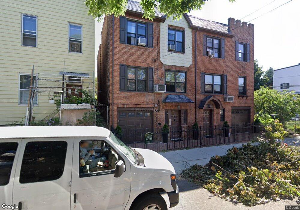 4519 Newtown Rd, Astoria, NY 11103 - photo 1