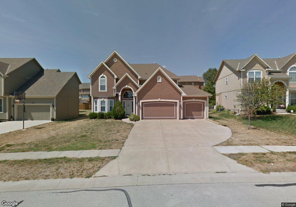 5822 Woodstock St, Shawnee, KS 66218 - photo 1