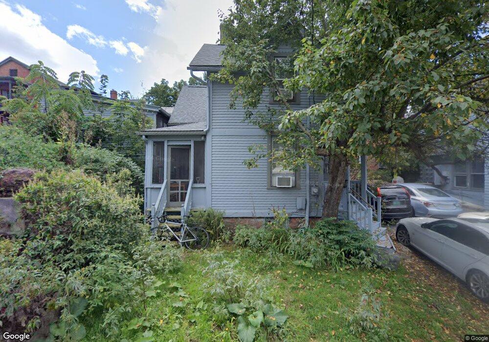 192 Jackson Ct unit 194B, Burlington, VT 05401 - photo 1