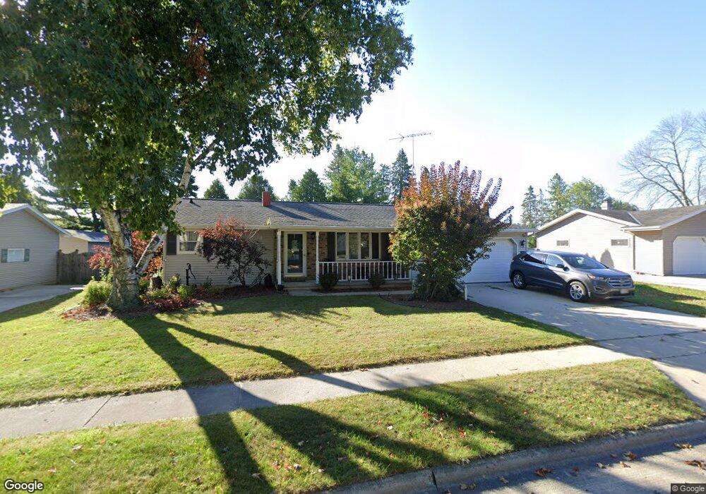 1903 Markham St, Manitowoc, WI 54220 - photo 1