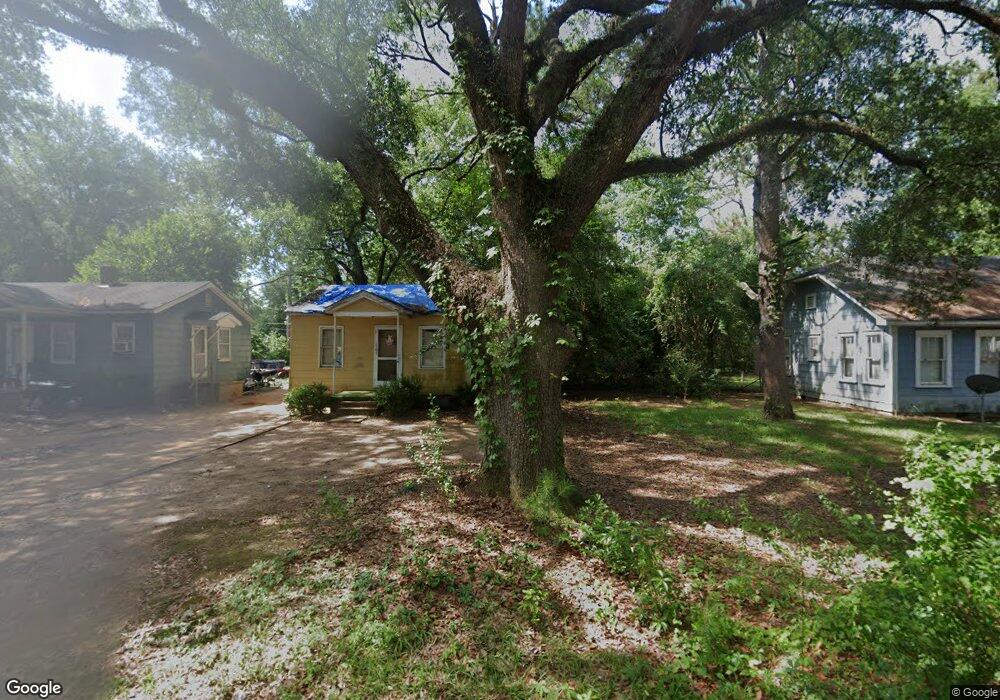 1306 W Whitney Ave, Albany, GA 31707 - photo 1