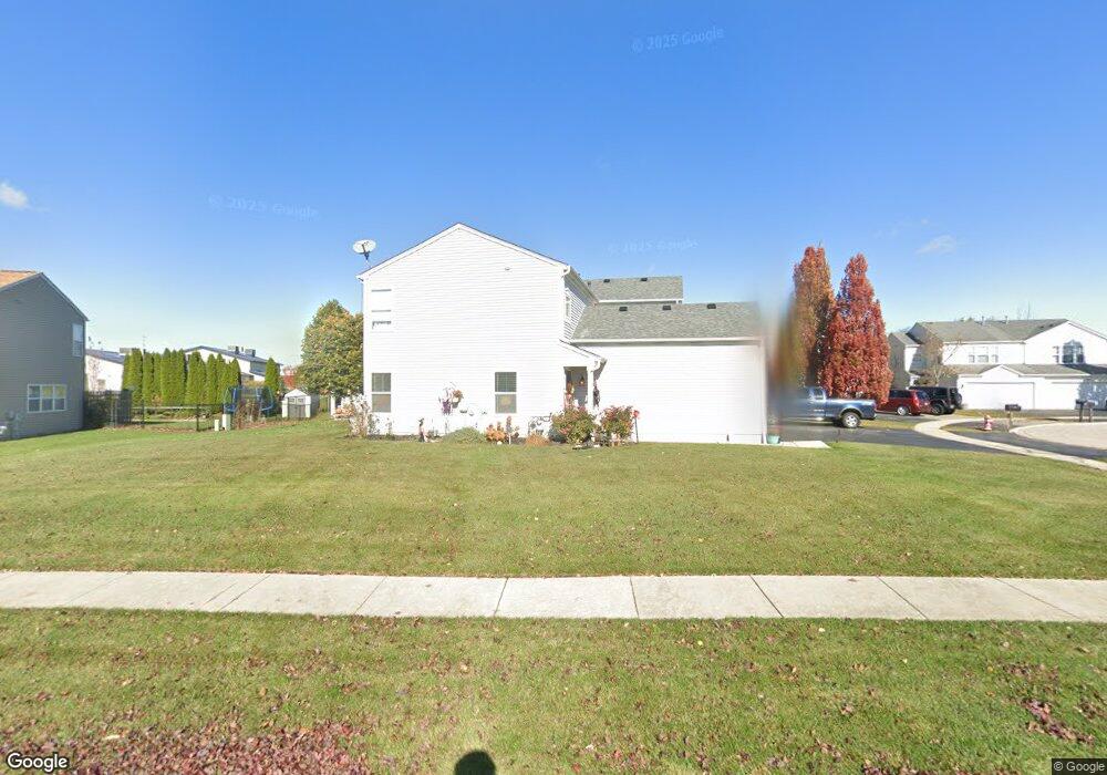 360 Wedgewood Cir, Lake In the Hills, IL 60156 - photo 1