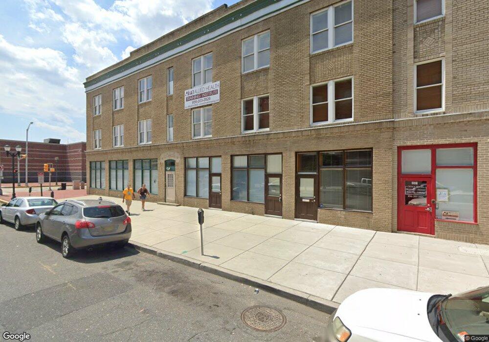 231 Market St 1l 1r 2nd Fl, Camden, NJ 08102 - photo 1