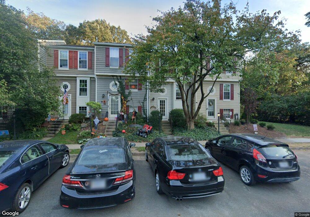 1683 Fieldthorn Dr, Reston, VA 20194 - photo 1