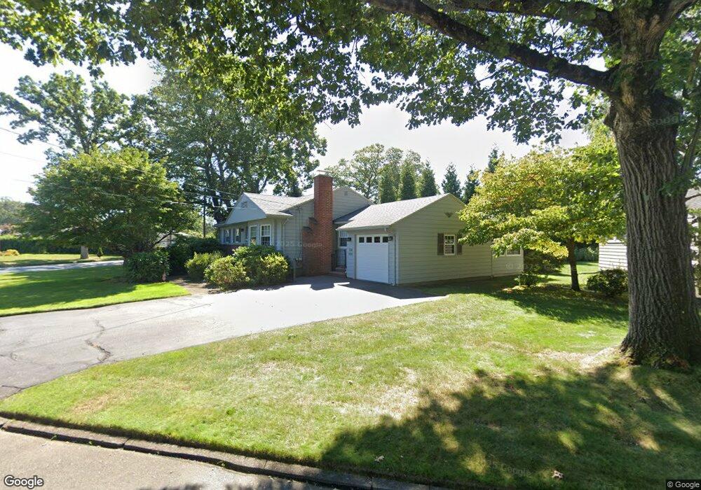 164 Belvedere Dr, Cranston, RI 02920 - photo 1