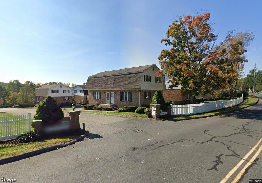 1385 Highland Ave unit 19B, Waterbury, CT 06708 - photo 1