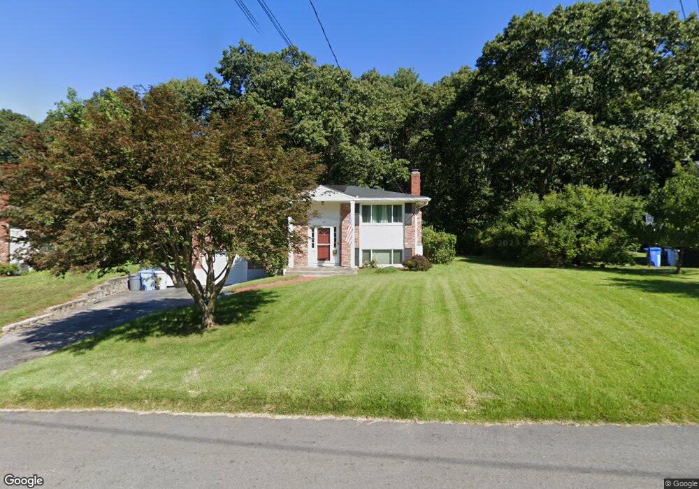 178 Shaw Farm Rd, Holliston, MA 01746 - photo 1