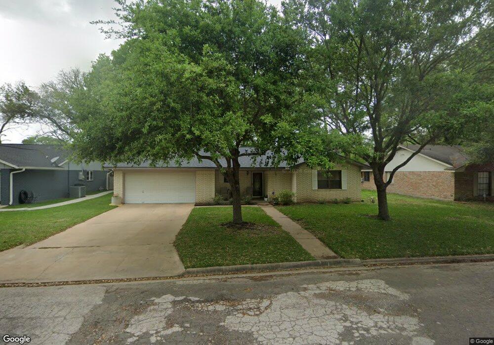 3113 Encino Ave, Bay City, TX 77414 - photo 1