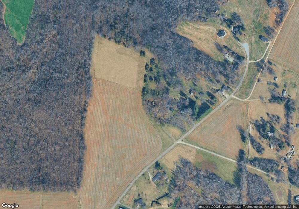 321 Beaver Farm Rd, Statesville, NC 28625 - photo 1