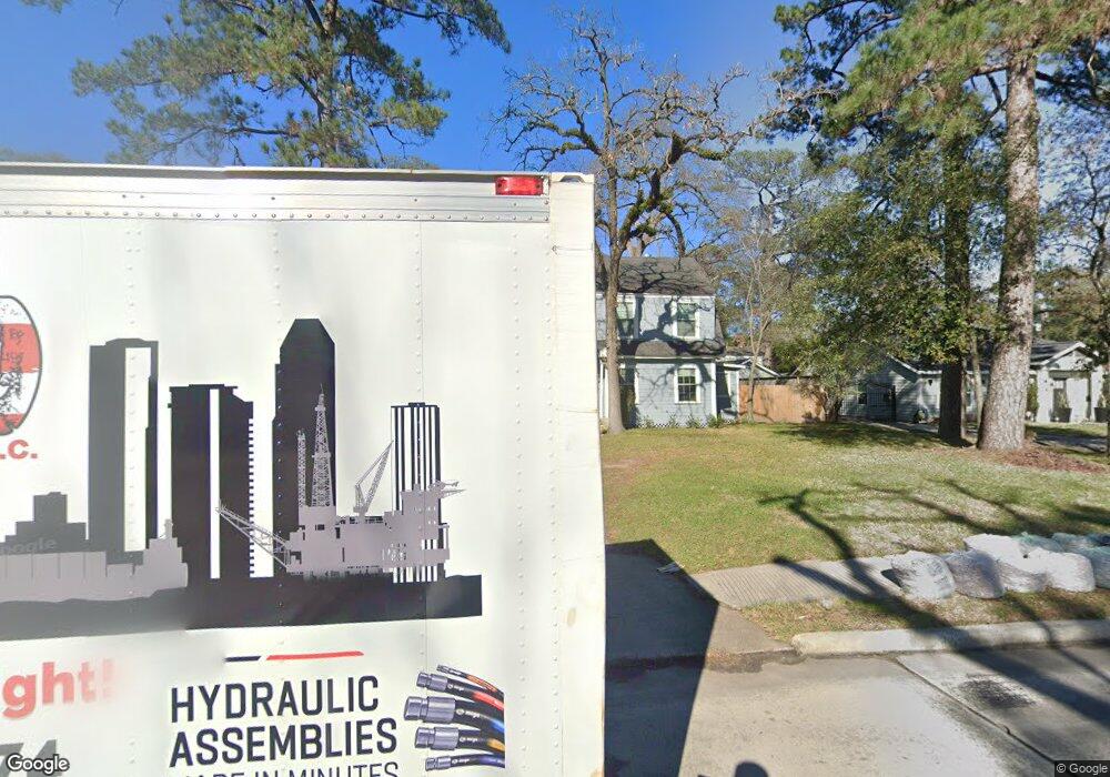 846 W 43rd St, Houston, TX 77018 - photo 1