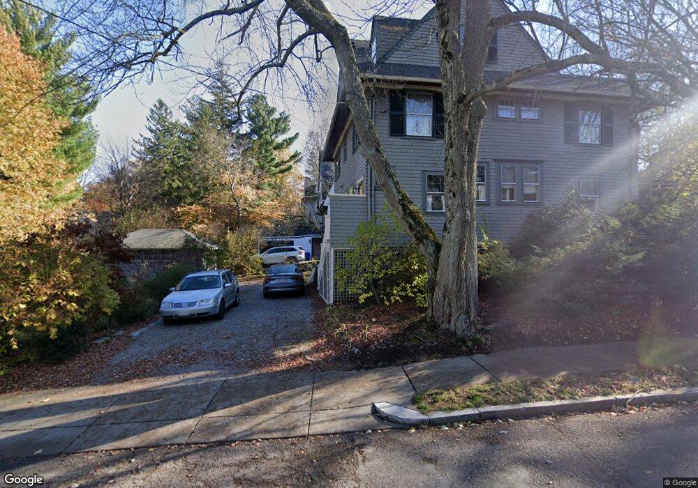 125 Middlesex Rd, Brookline, MA 02467 - photo 1