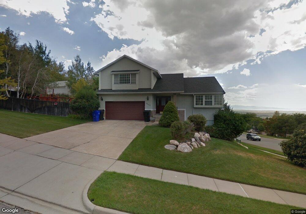 3862 Newport Cir, Bountiful, UT 84010 - photo 1
