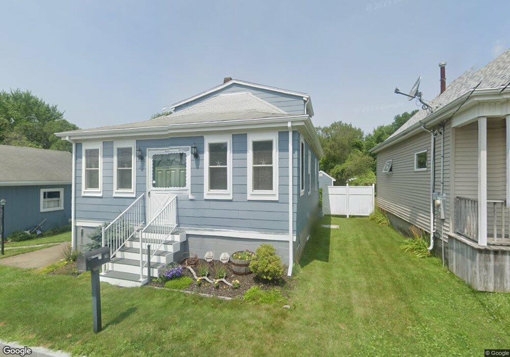 28 Milton St, South Dartmouth, MA 02748 - photo 1
