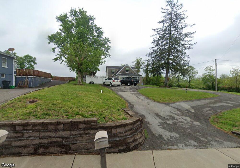 637 E Daisy Ln, New Albany, IN 47150 - photo 1