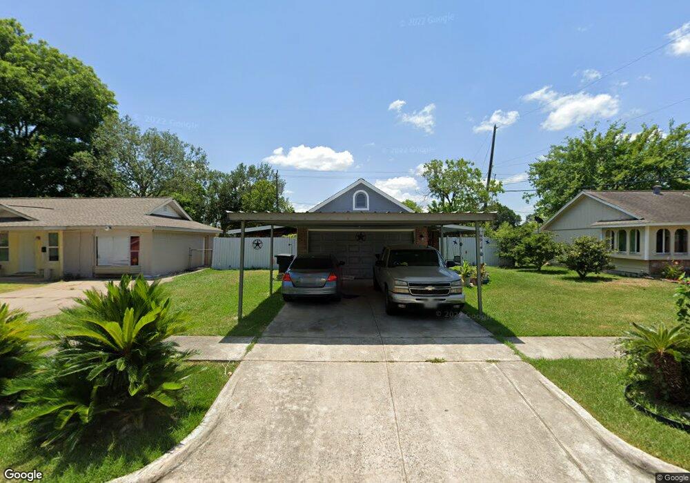 9914 Santa Monica Blvd, Houston, TX 77089 - photo 1