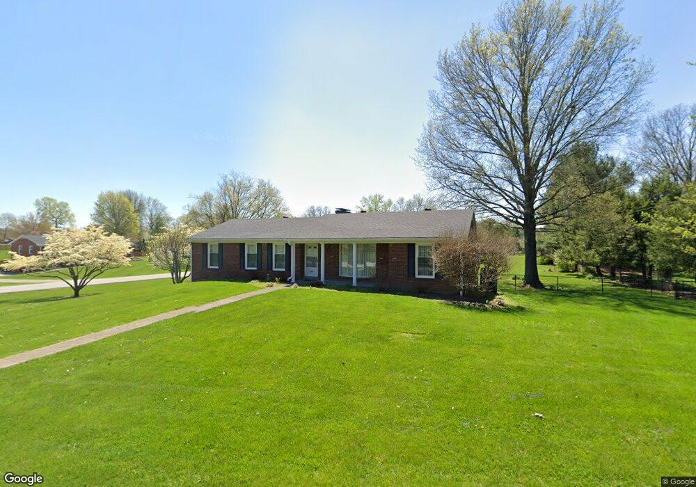 2205 Autumnview Ln, Frankfort, KY 40601 - photo 1