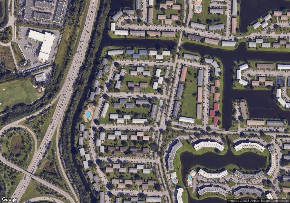 251 Camden K unit 251, West Palm Beach, FL 33417 - photo 1