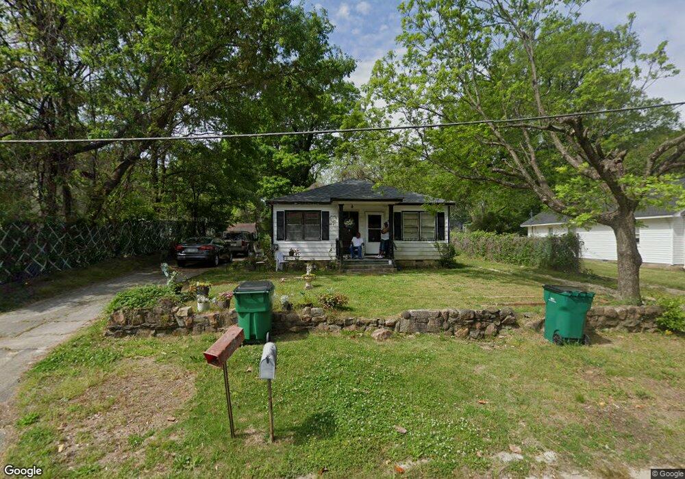 69 E Wright St, Winder, GA 30680 - photo 1