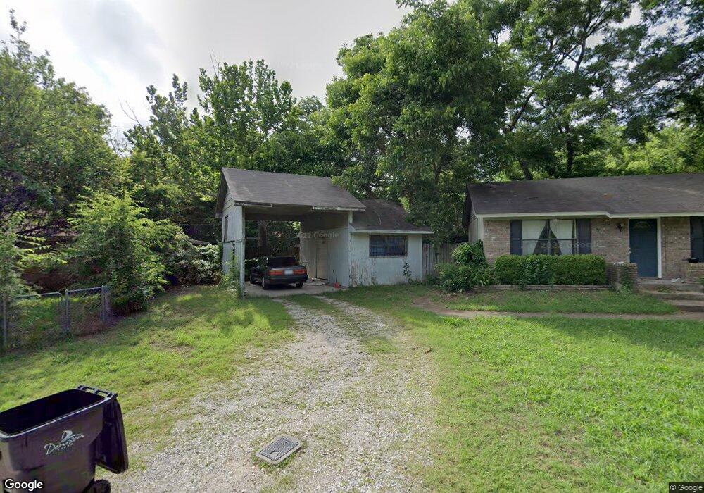 300 Scott Ave, Denison, TX 75020 - photo 1