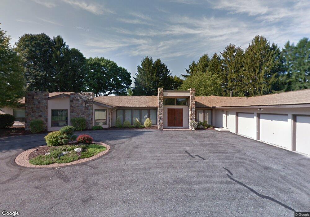 2334 Riverbend Rd, Allentown, PA 18103 - photo 1