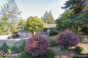 9010 NE 34th St, Yarrow Point, WA 98004