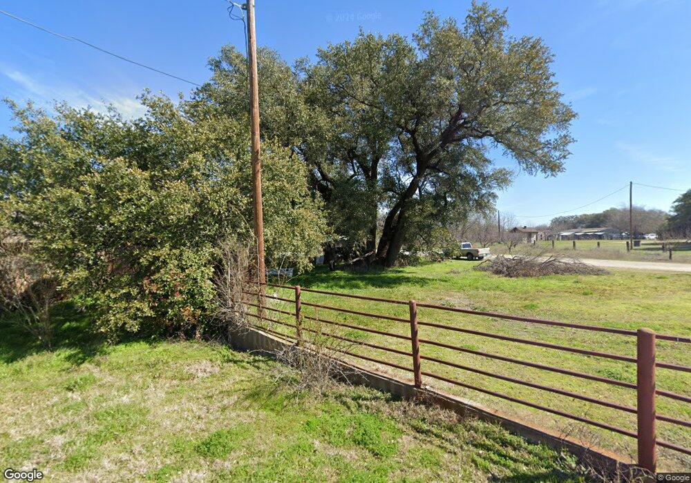 523 Cherokee Lake Ct, Granbury, TX 76049 - photo 1