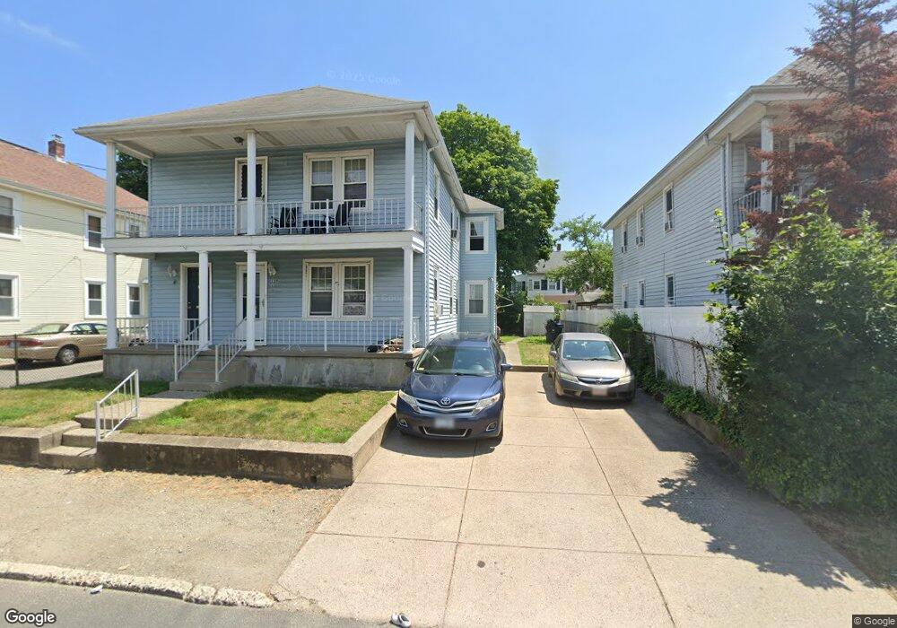 141 Tweed St, Pawtucket, RI 02861 - photo 1