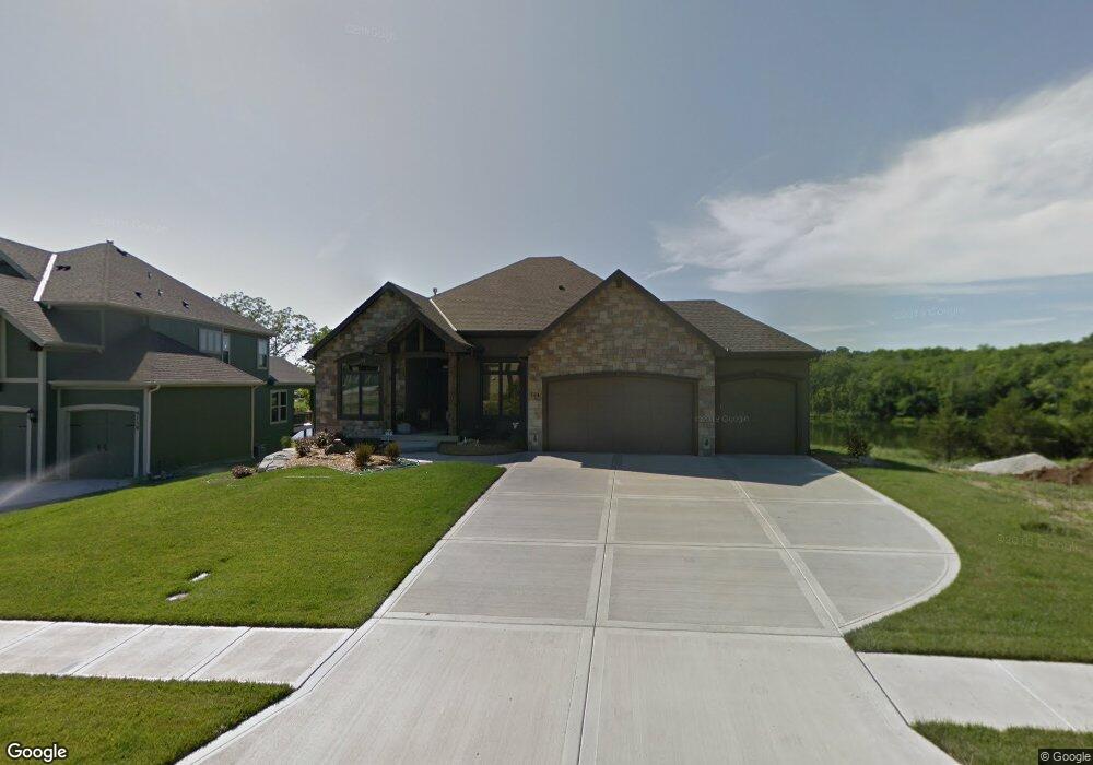 9757 Shady Bend Cir, Lenexa, KS 66227 - photo 1