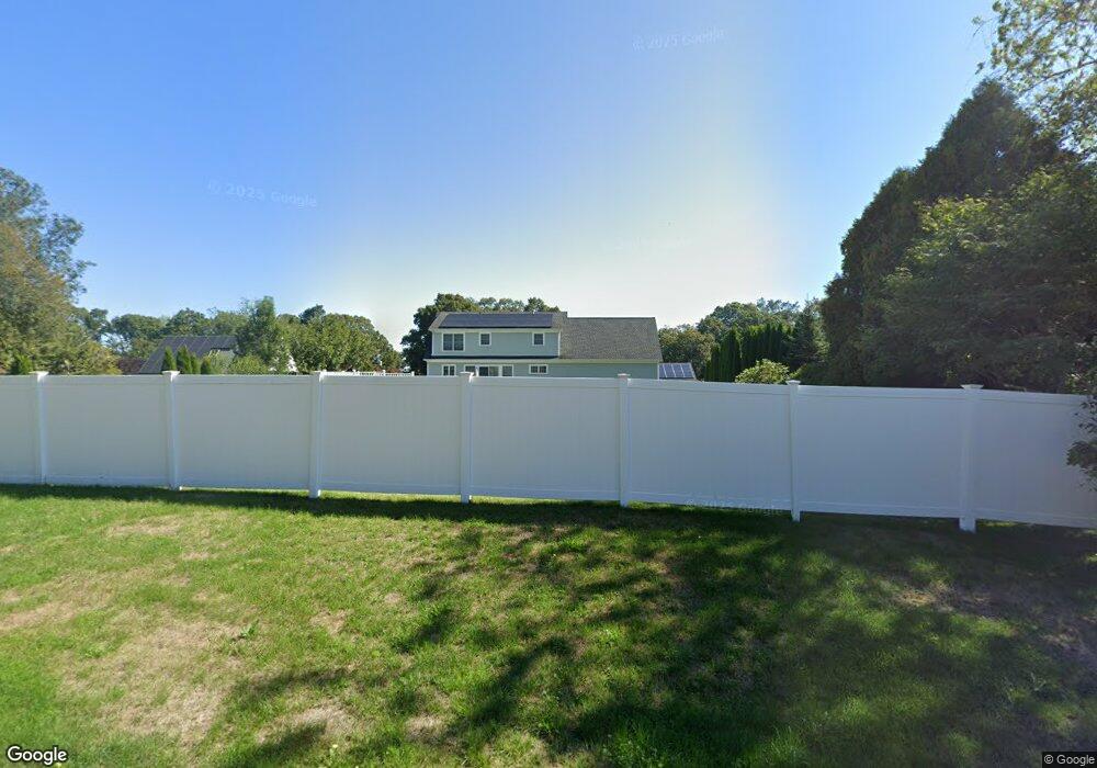 20 Country Ln, Pawcatuck, CT 06379 - photo 1