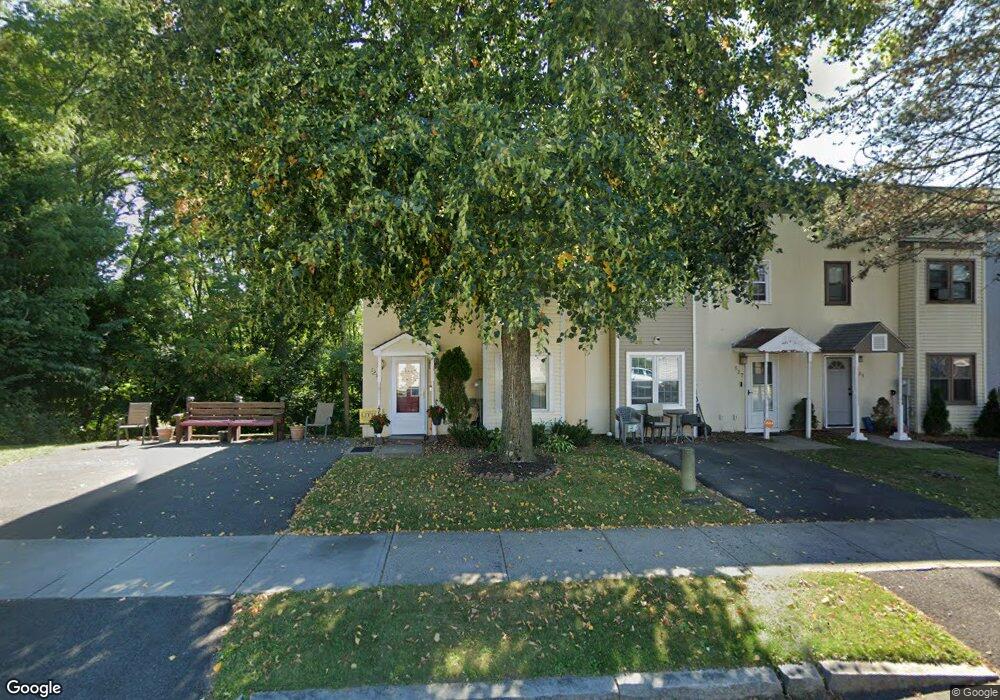 529 Lark Dr, Albany, NY 12210 - photo 1